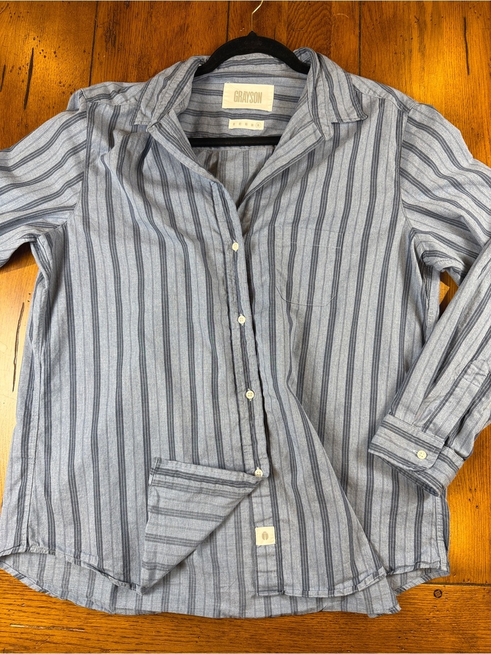Grayson The Hero Perfect Button Down Blue Pinstripe Blouse Size 5